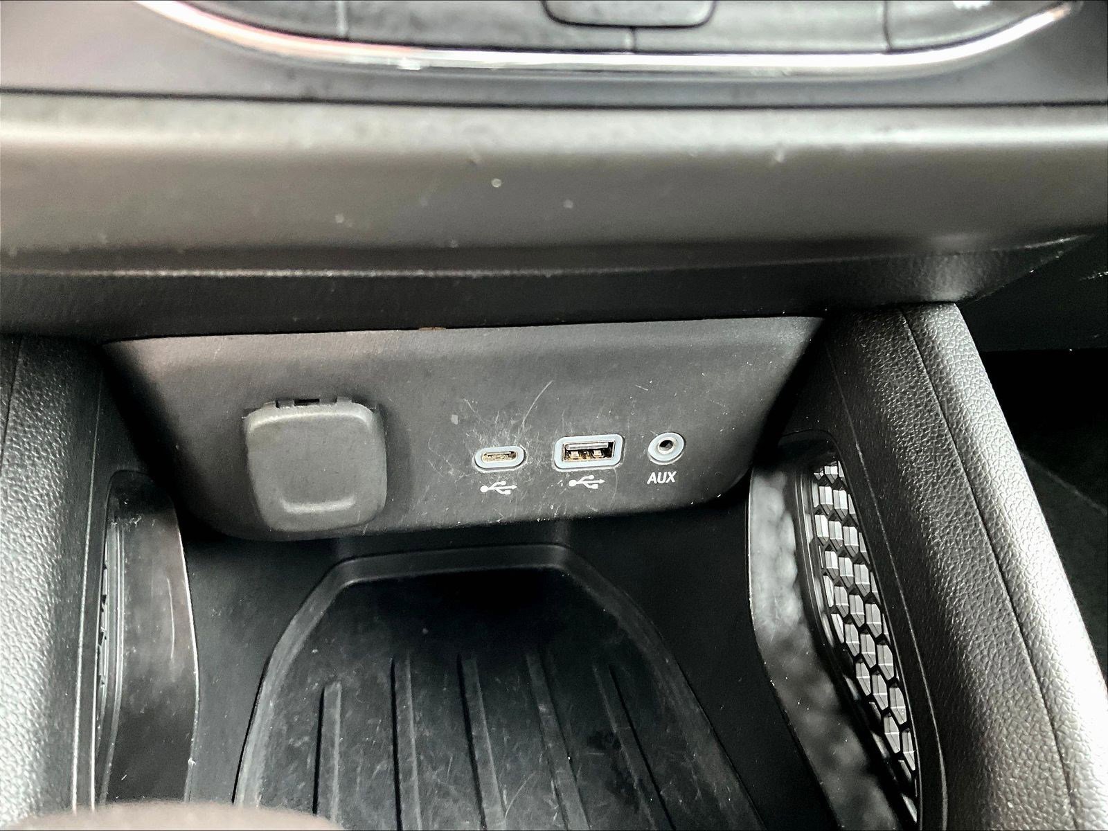 Used 2021 Chevrolet TrailBlazer RS w/ Convenience Package FWD image 16