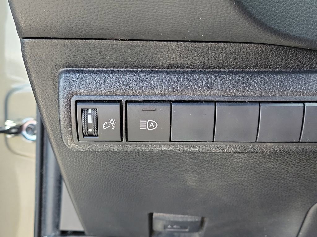 Used 2019 Toyota Corolla SE FWD image 29