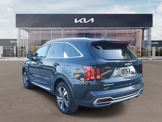 Certified 2023 Kia Sorento EX AWD/4WD image 4