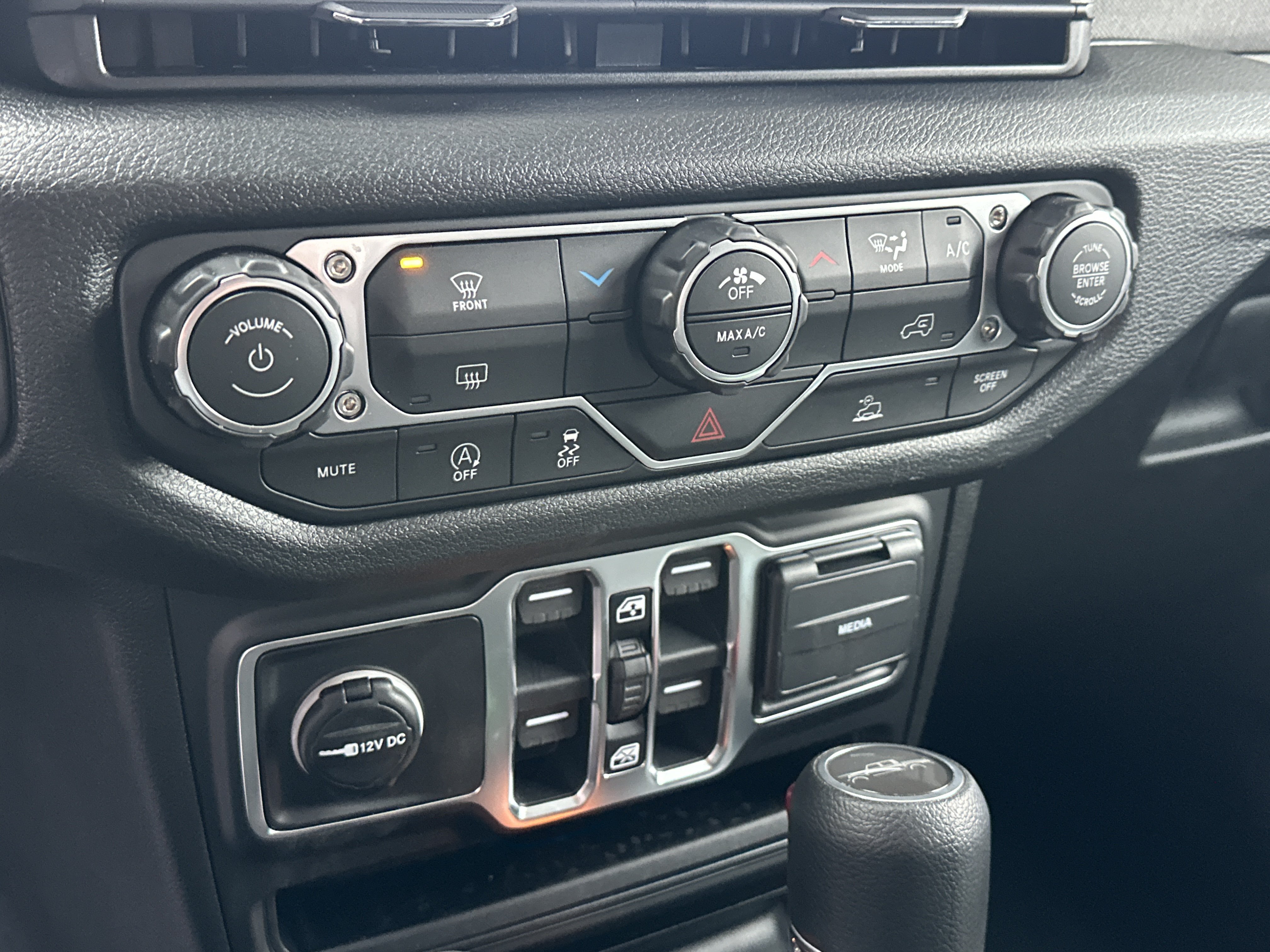 New 2026 Jeep Gladiator Sport AWD/4WD image 5