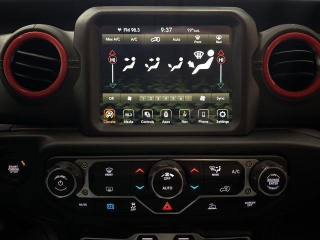 Used 2022 Jeep Wrangler Unlimited Sahara 4xe image 10