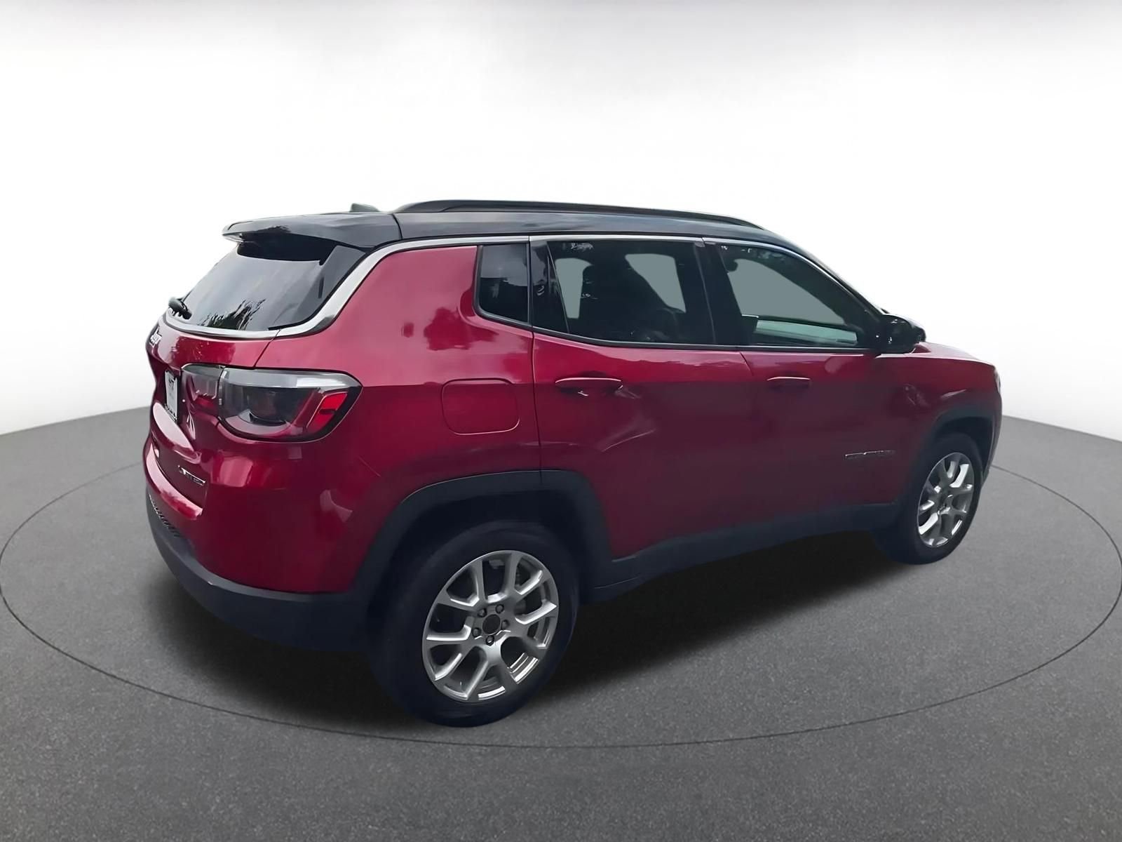 Used 2025 Jeep Compass Limited AWD/4WD image 14