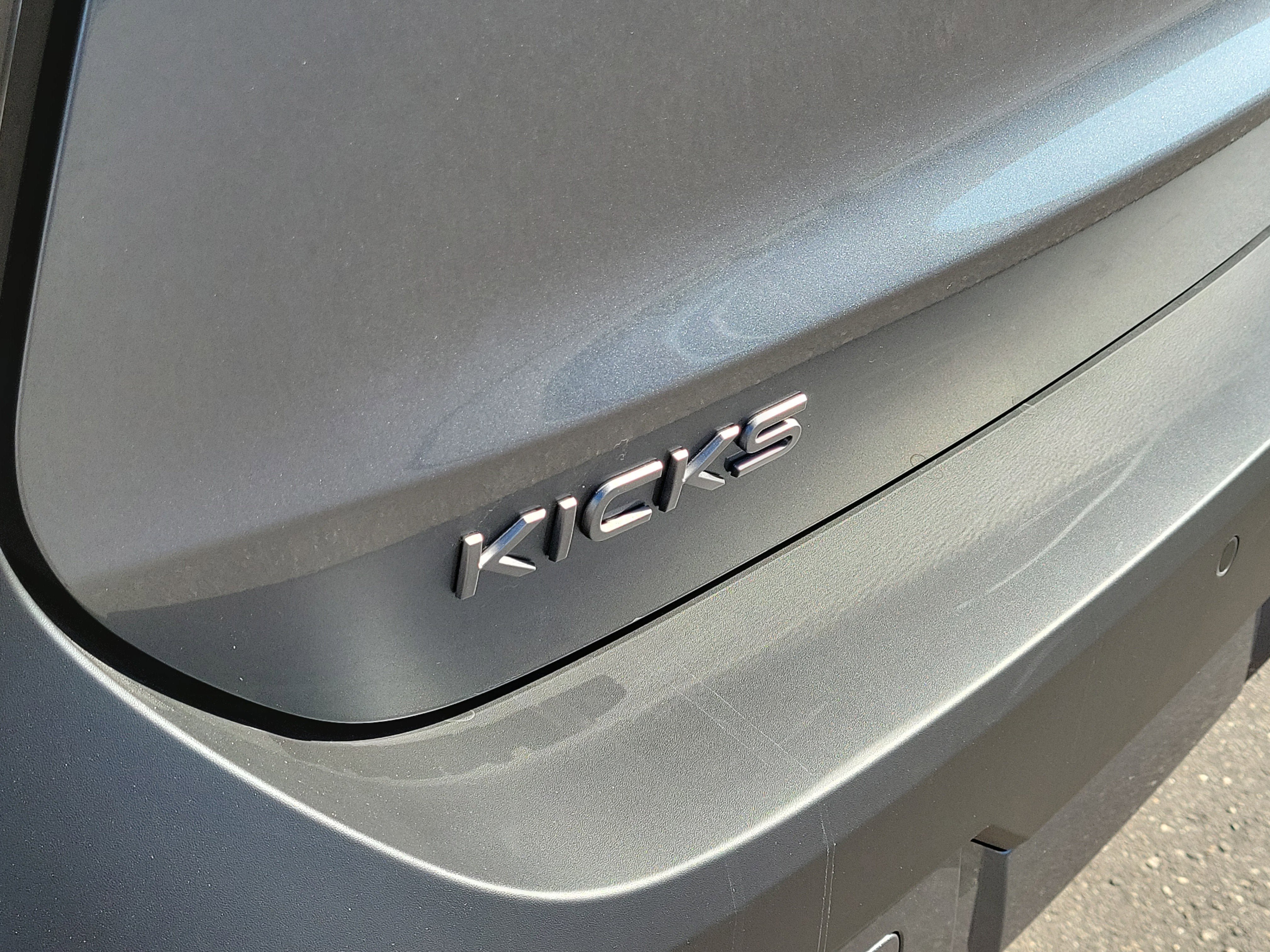 New 2026 Nissan Kicks SR image 7