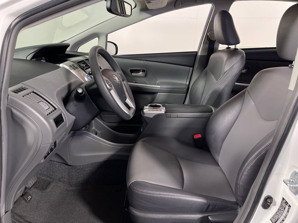 Used 2012 Toyota Prius V Five image 12