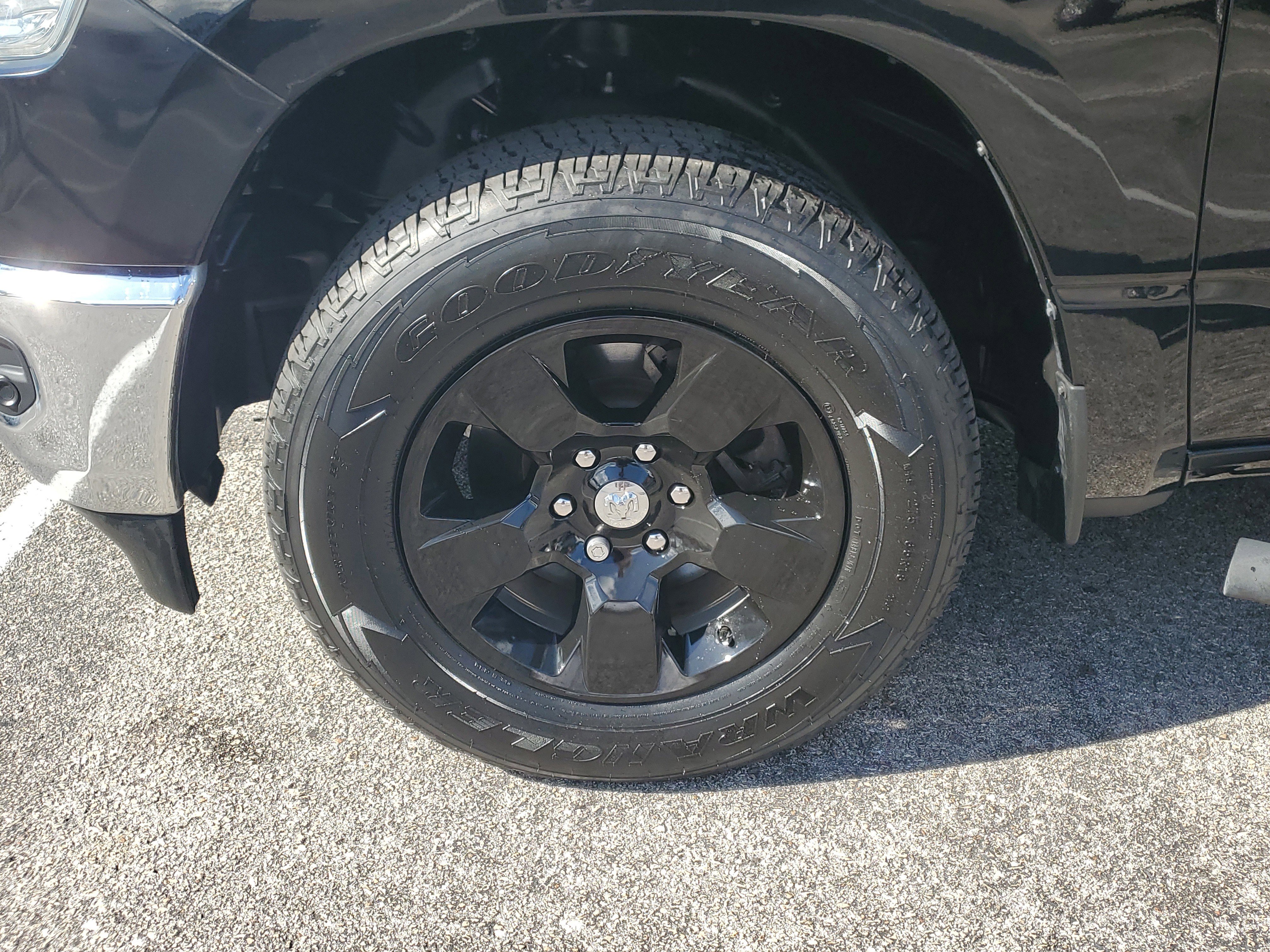 Used 2021 RAM 1500 Big Horn image 5