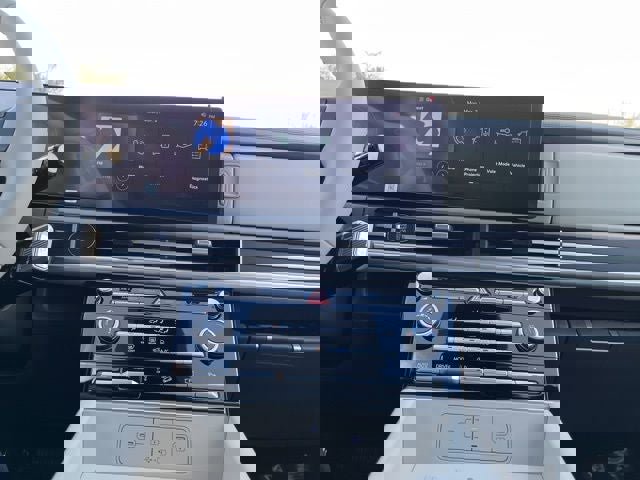 New 2026 Hyundai Santa Fe SE image 8