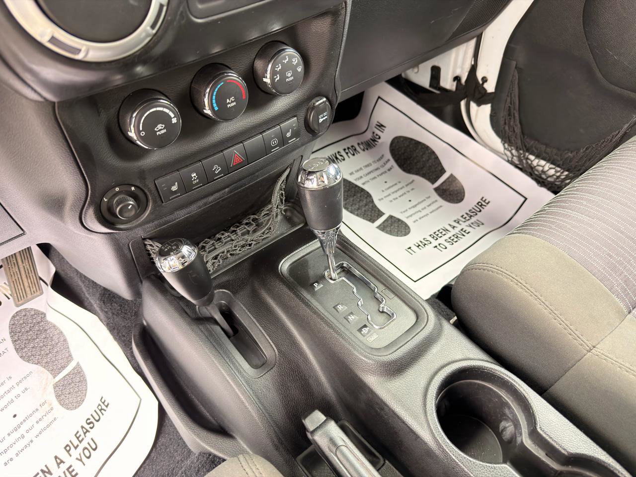 Used 2012 Jeep Wrangler Sahara w/ Connectivity Group AWD/4WD image 15