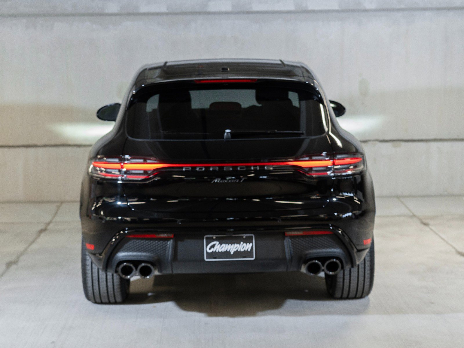 New 2026 Porsche Macan Turbo AWD/4WD image 6