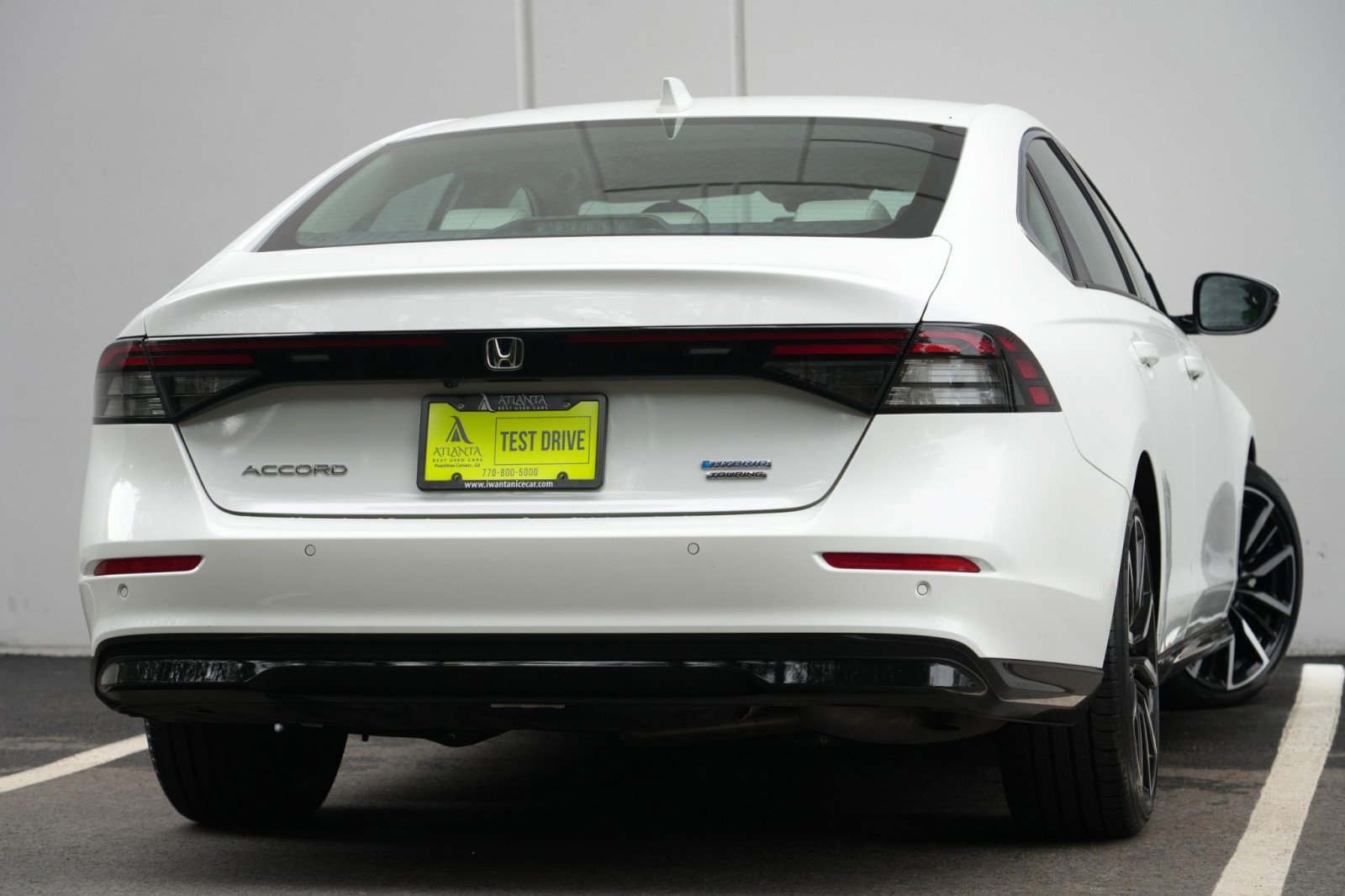 Used 2024 Honda Accord Touring image 4