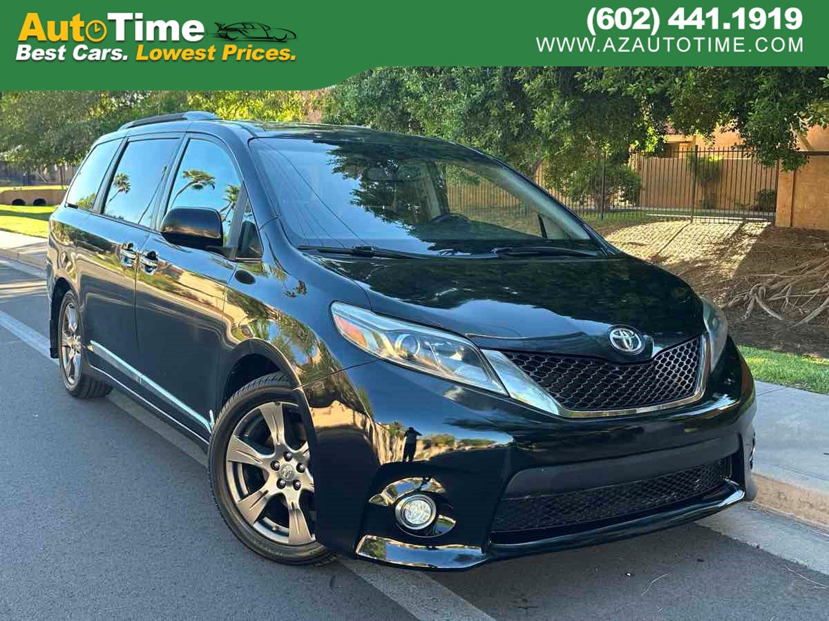 Used 2017 Toyota Sienna SE w/ SE Preferred Package