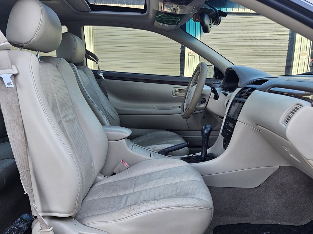 Used 2000 Toyota Solara SE image 9