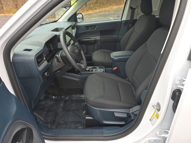 Certified 2025 Ford Maverick XL w/ Equipment Group 102A image 4