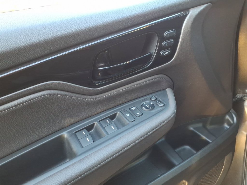 Used 2022 Honda Odyssey Elite image 10