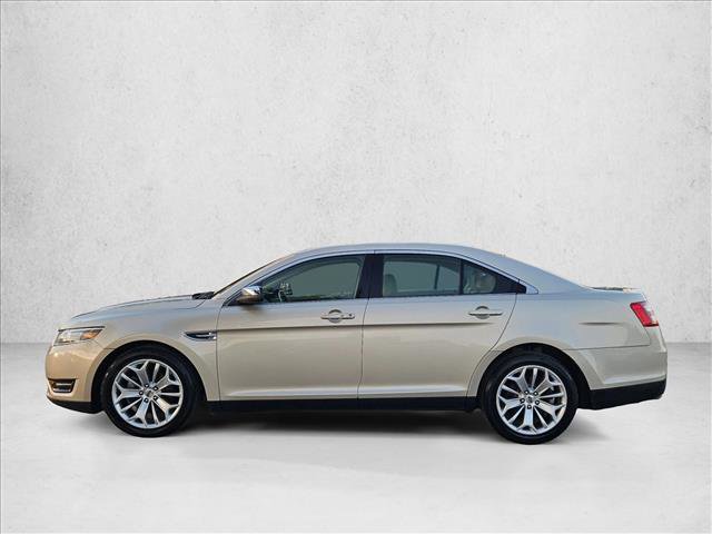 Used 2018 Ford Taurus Limited image 9