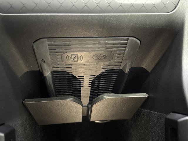 Used 2024 Jeep Wagoneer Launch Edition image 24