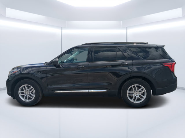 Used 2025 Ford Explorer Active RWD image 6