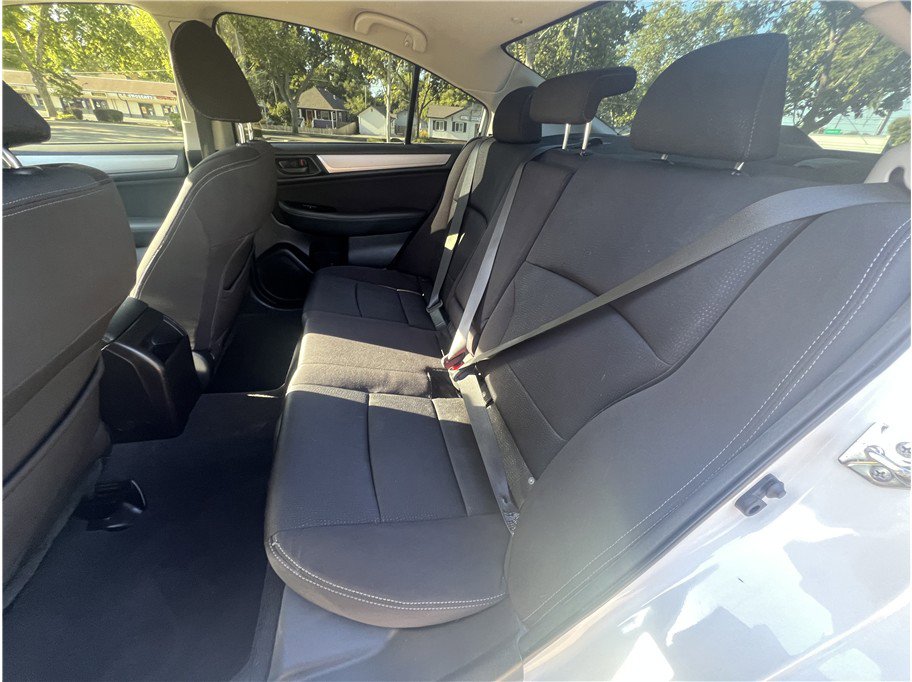 Used 2018 Subaru Legacy 2.5i w/ Alloy Wheel Package AWD/4WD image 10