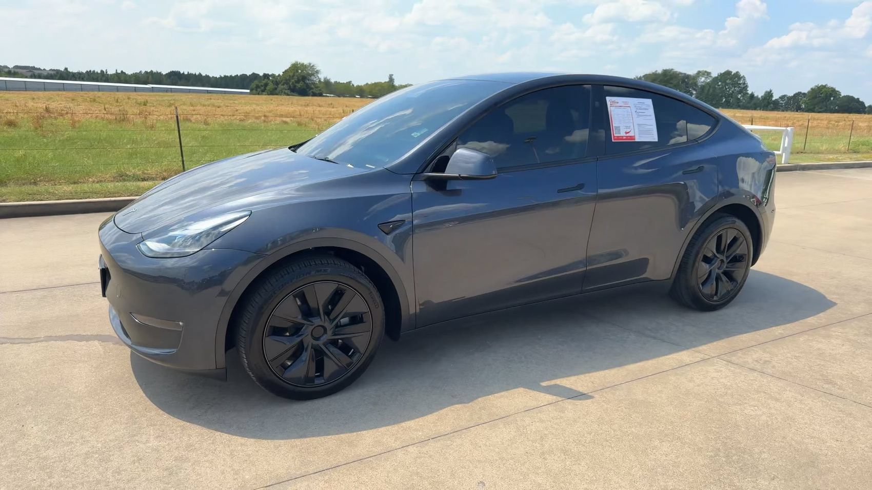 Used 2025 Tesla Model Y Long Range AWD/4WD image 4