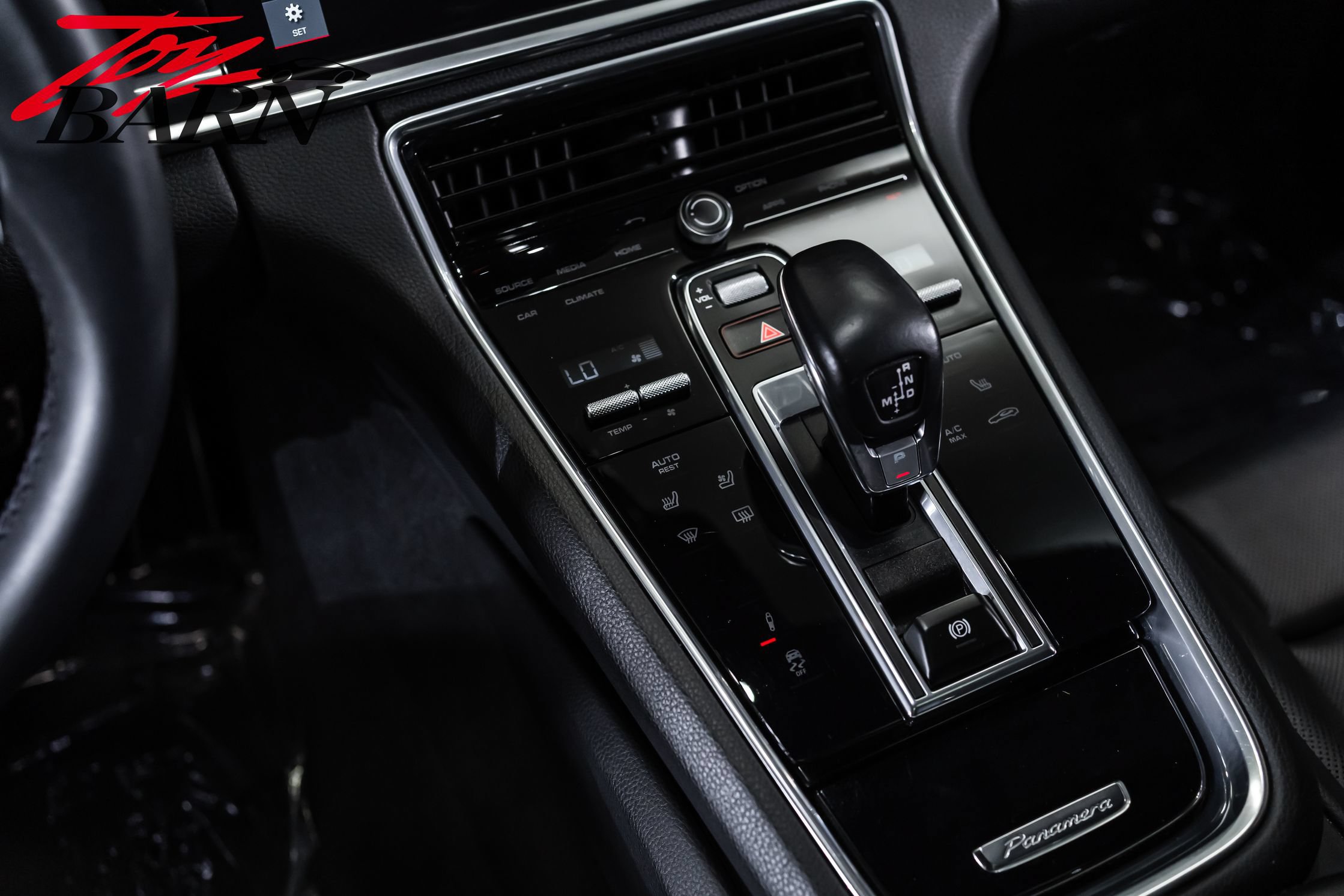 Used 2020 Porsche Panamera 4S AWD/4WD image 35
