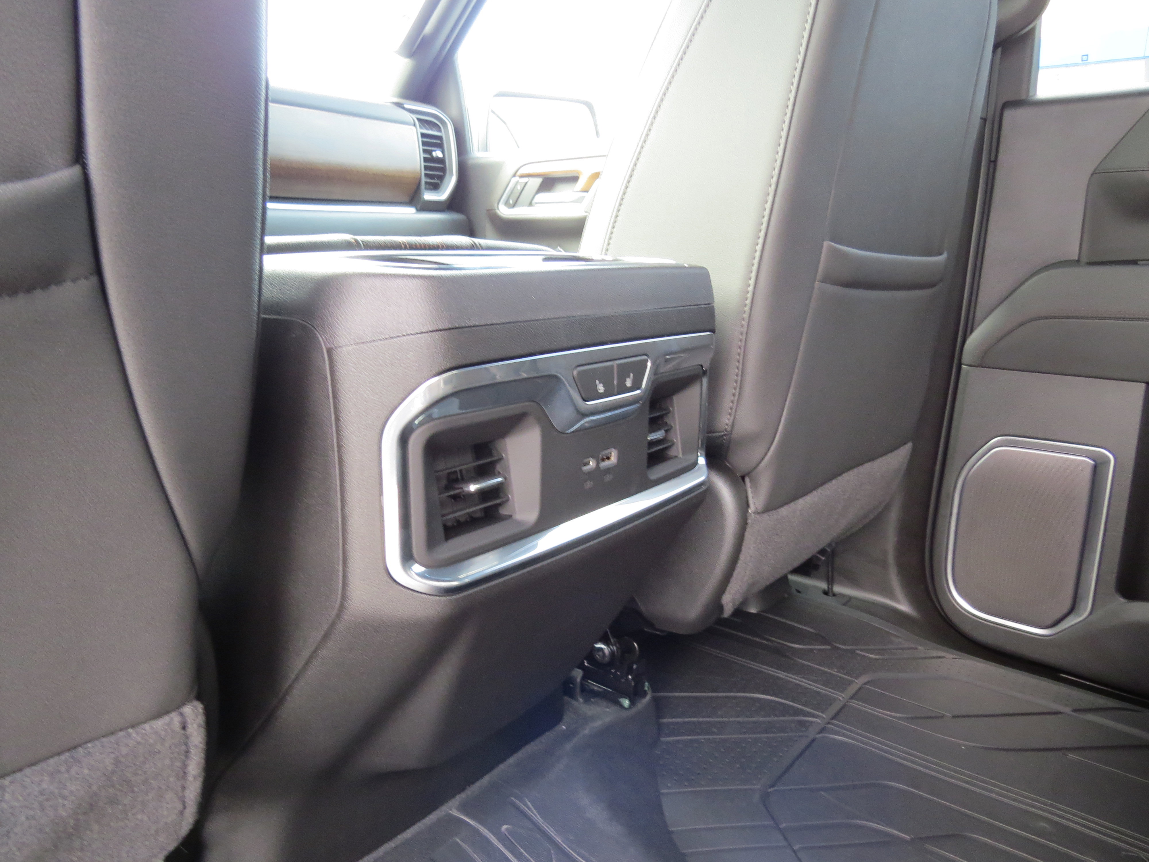 New 2026 Chevrolet Silverado 1500 High Country image 15