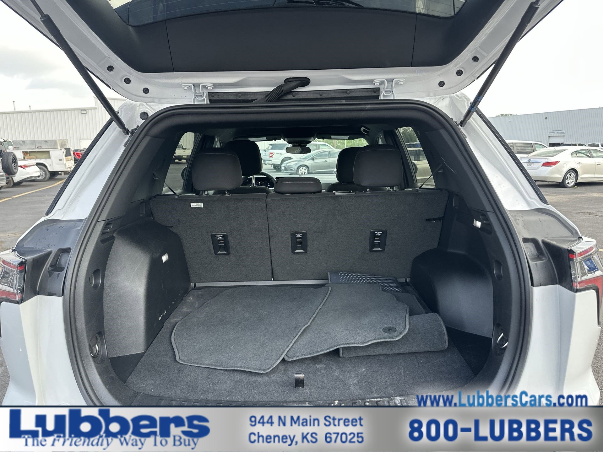 Used 2025 Chevrolet Equinox LT FWD image 21
