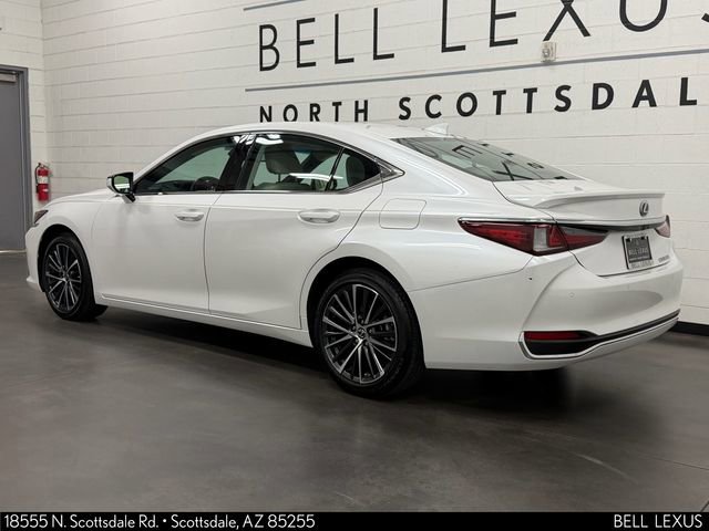 Used 2024 Lexus ES 300h w/ Premium Package image 7