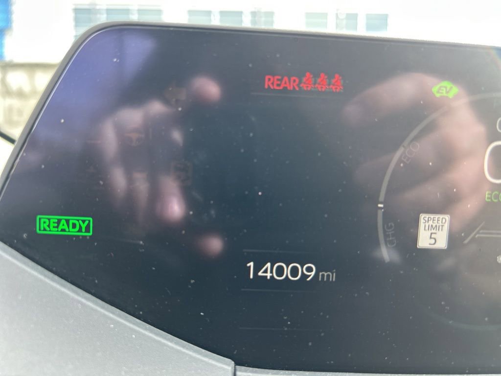 Used 2024 Toyota Prius XLE image 38