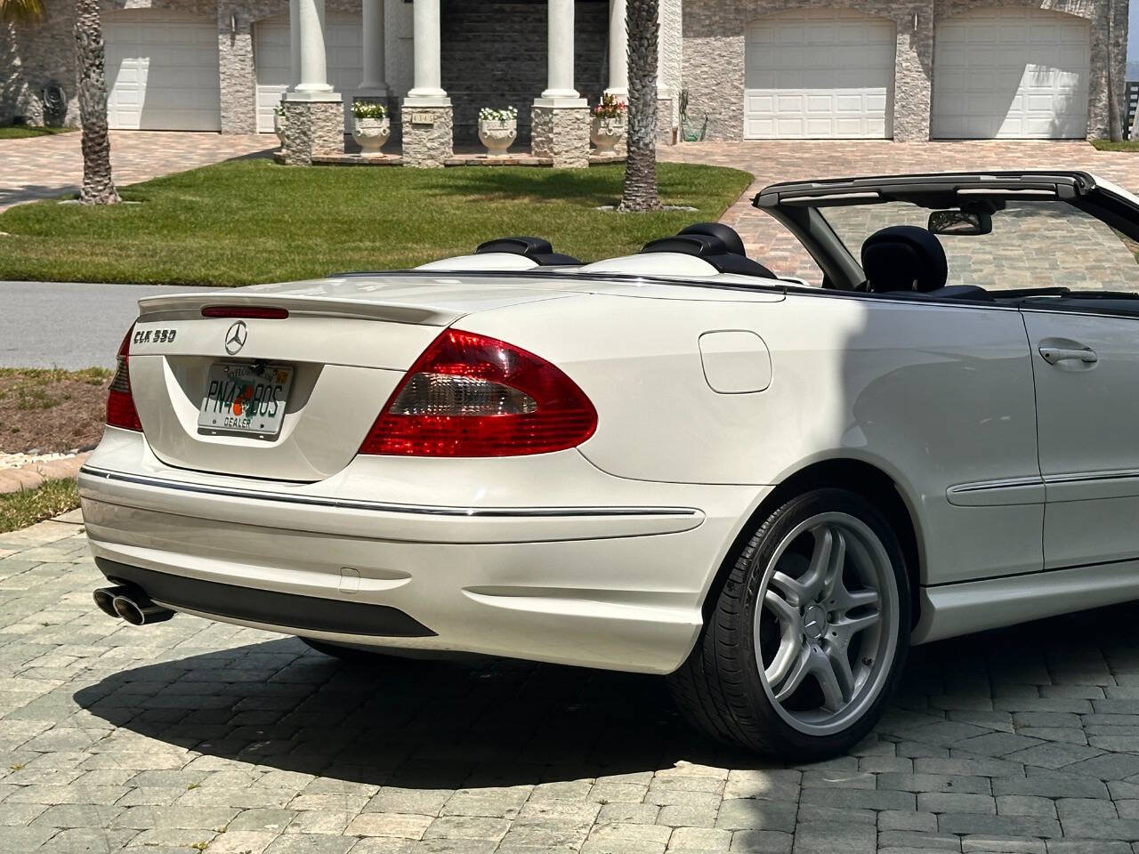 Used 2009 Mercedes-Benz CLK 550 Cabriolet image 6