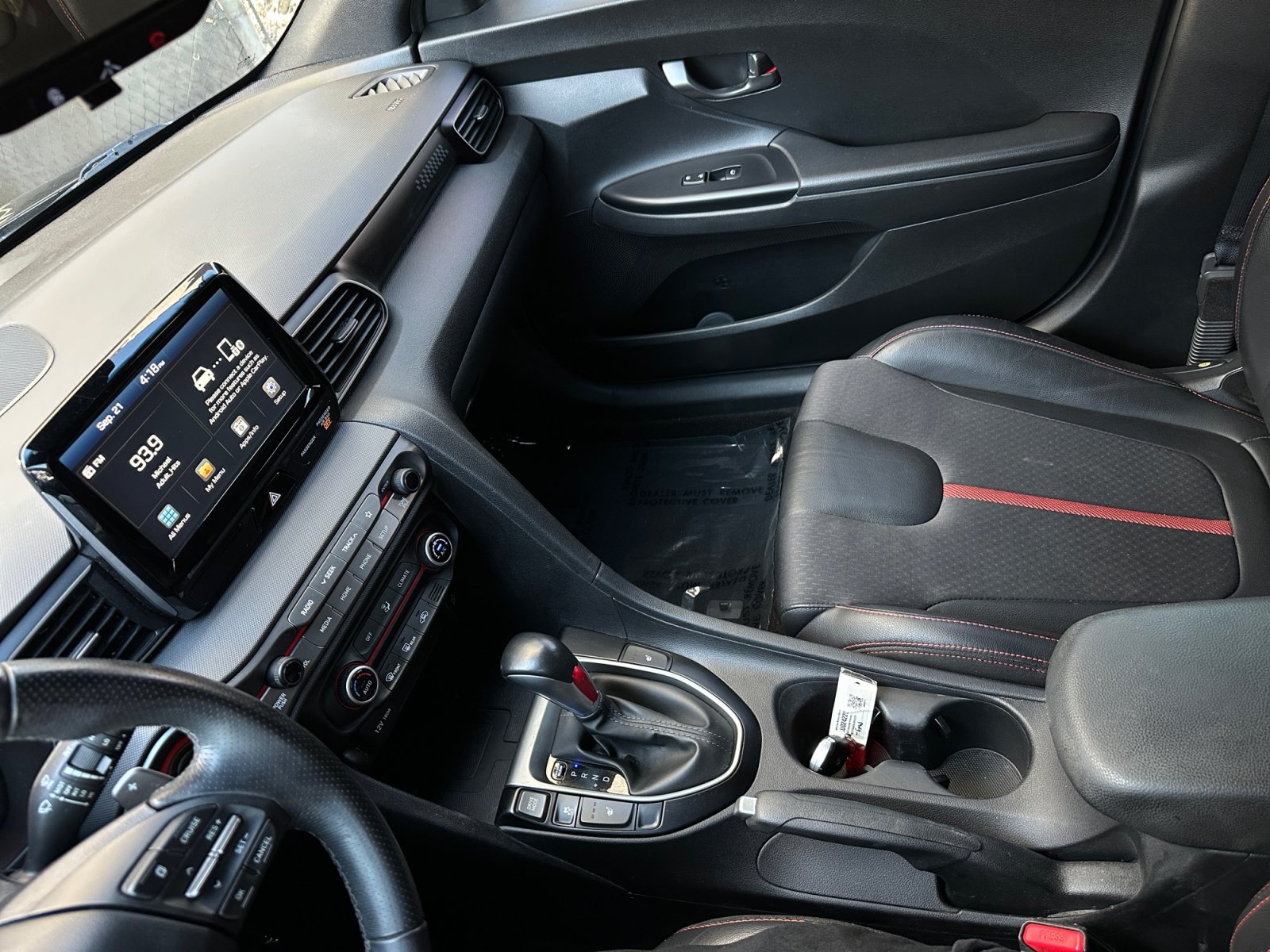 Used 2020 Hyundai Veloster Turbo FWD image 25