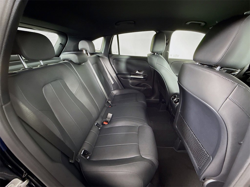 Used 2025 Mercedes-Benz GLA 250 4MATIC image 26