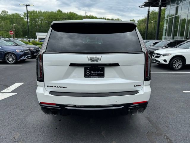 Used 2025 Cadillac Escalade V w/ LPO, ONYX Package AWD/4WD image 4