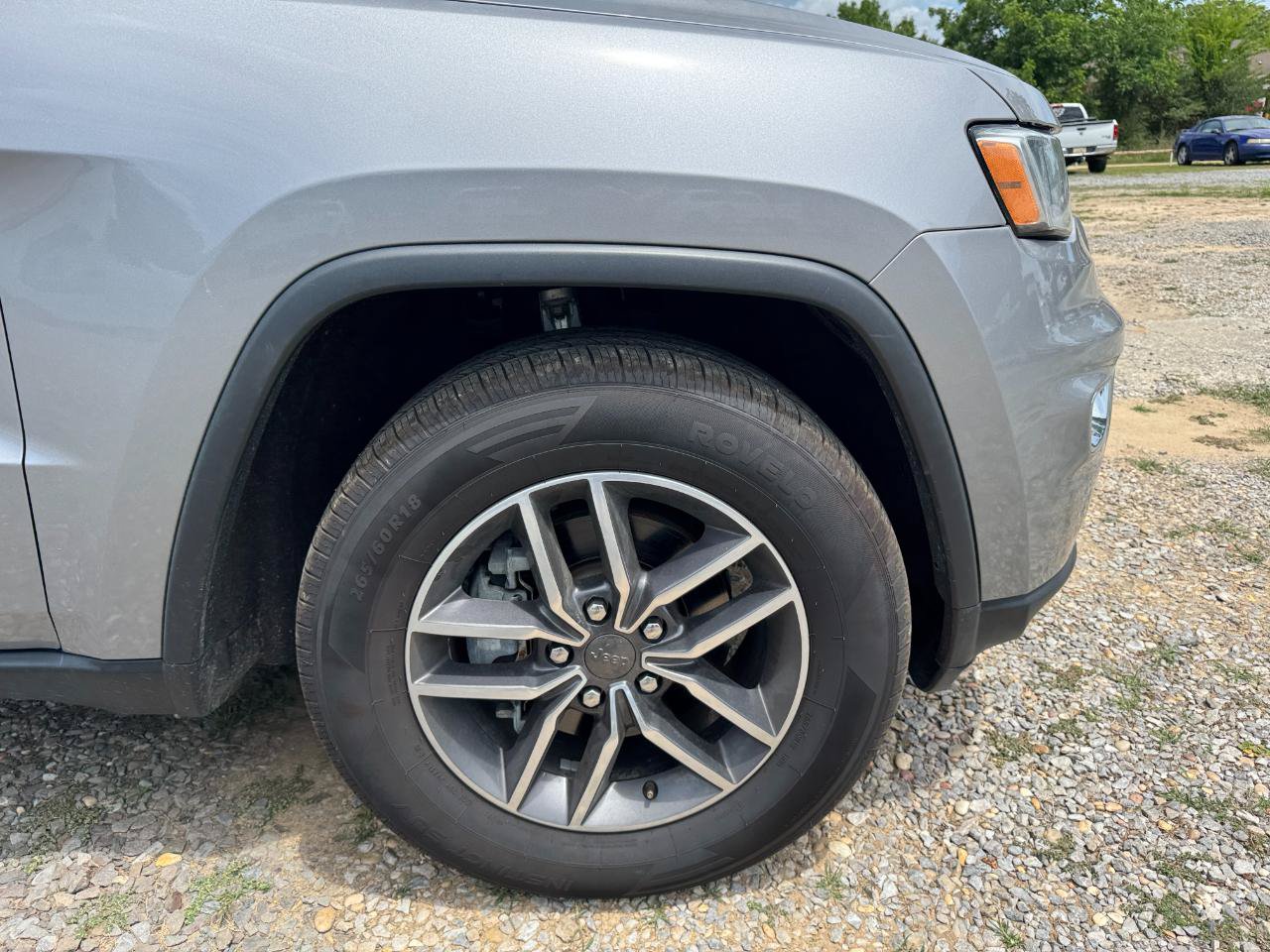 Used 2019 Jeep Grand Cherokee Laredo w/ Laredo X Package RWD image 7