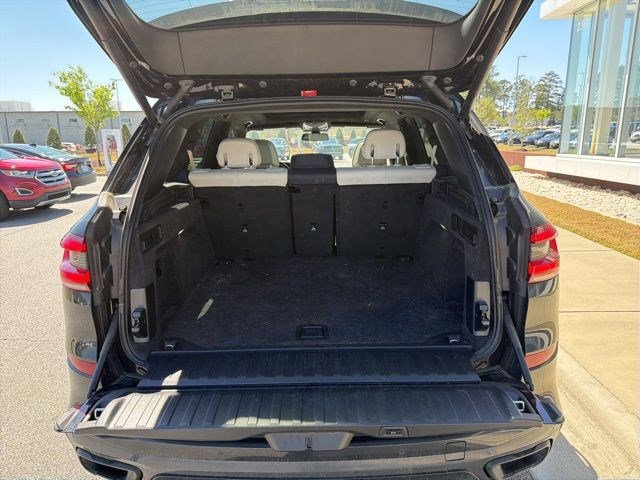 Used 2022 BMW X5 xDrive40i w/ M Sport Package image 21