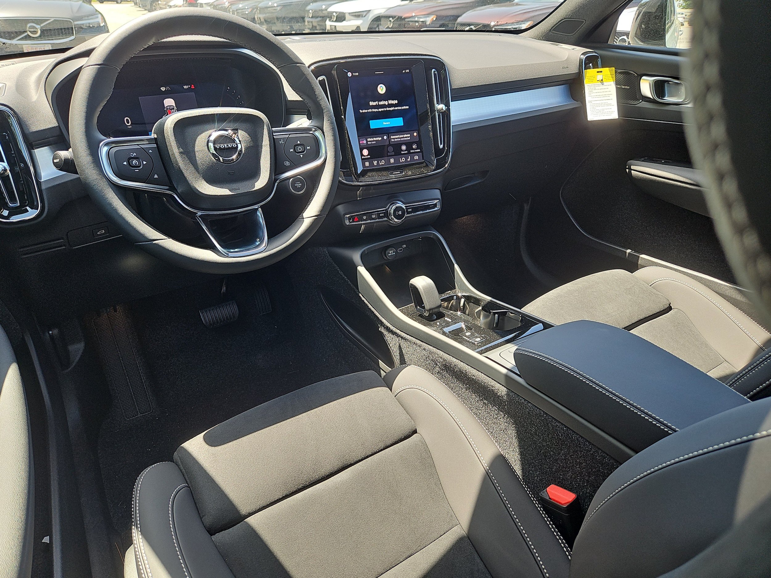 New 2026 Volvo XC40 B5 Ultra w/ Protection Package Premier AWD/4WD image 3