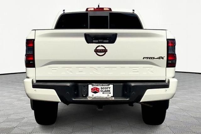 Used 2022 Nissan Frontier PRO-4X image 6