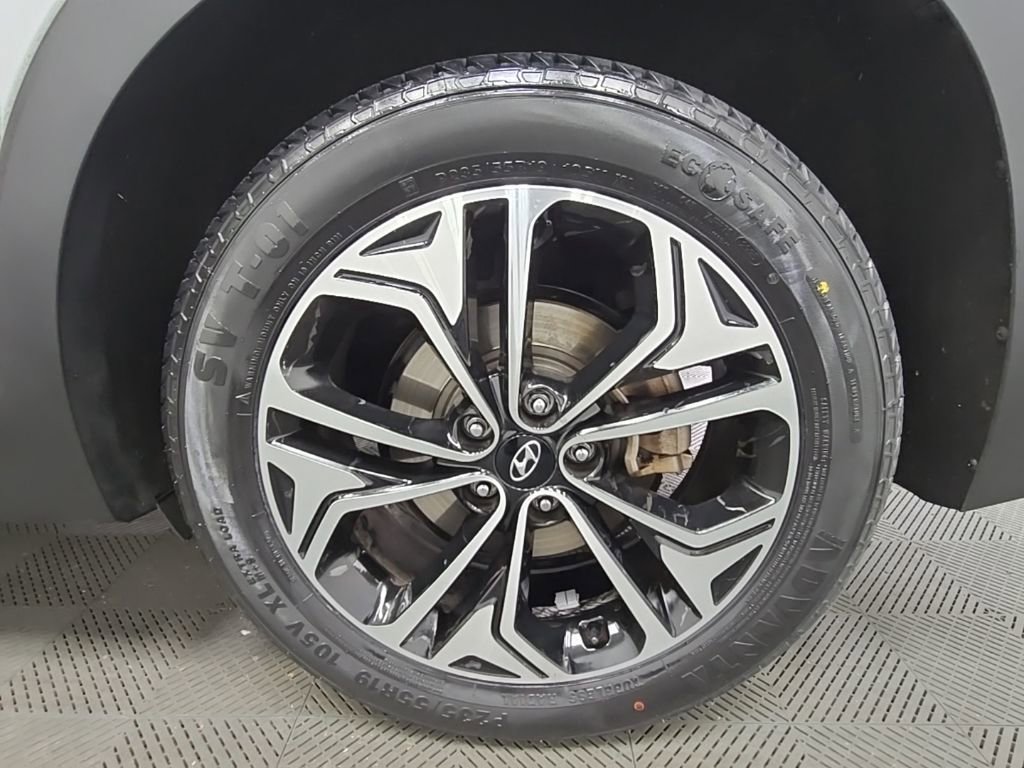 Used 2020 Hyundai Santa Fe Limited image 46