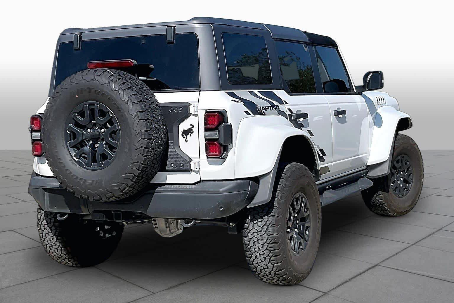 Used 2024 Ford Bronco Raptor w/ Interior Carbon Fiber Pack 6 AWD/4WD image 12