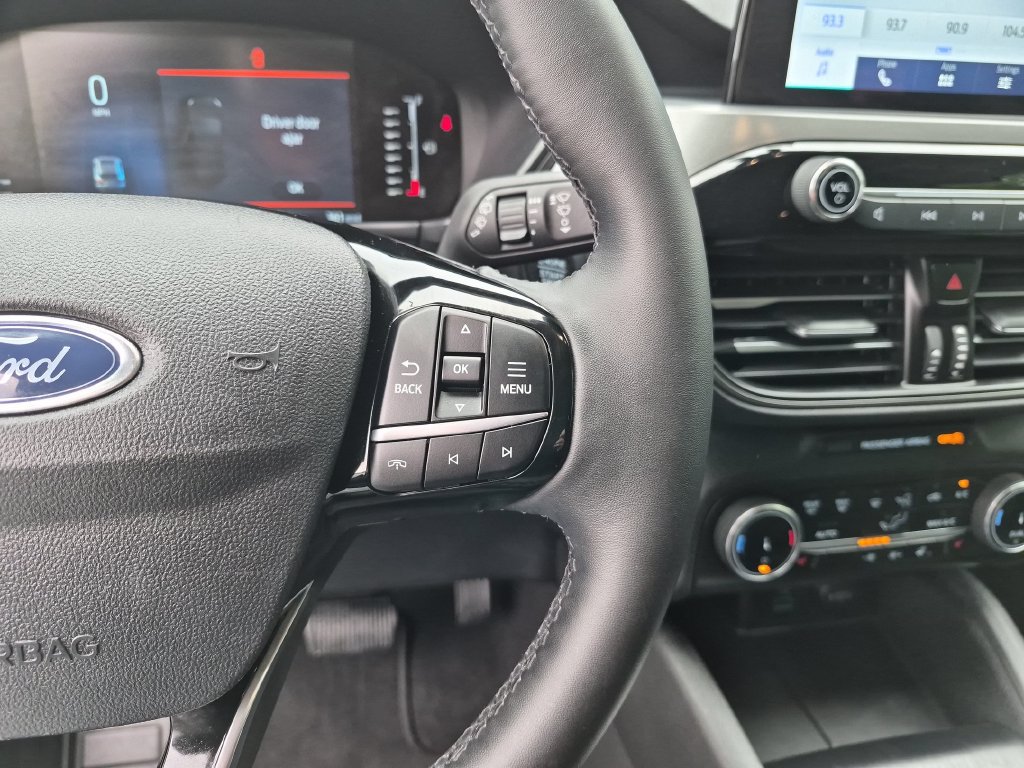 Certified 2023 Ford Escape Active AWD/4WD image 23