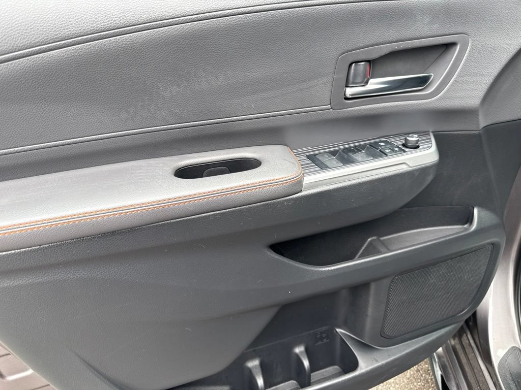 Used 2022 Toyota Sienna XSE w/ XSE Plus Package FWD image 21