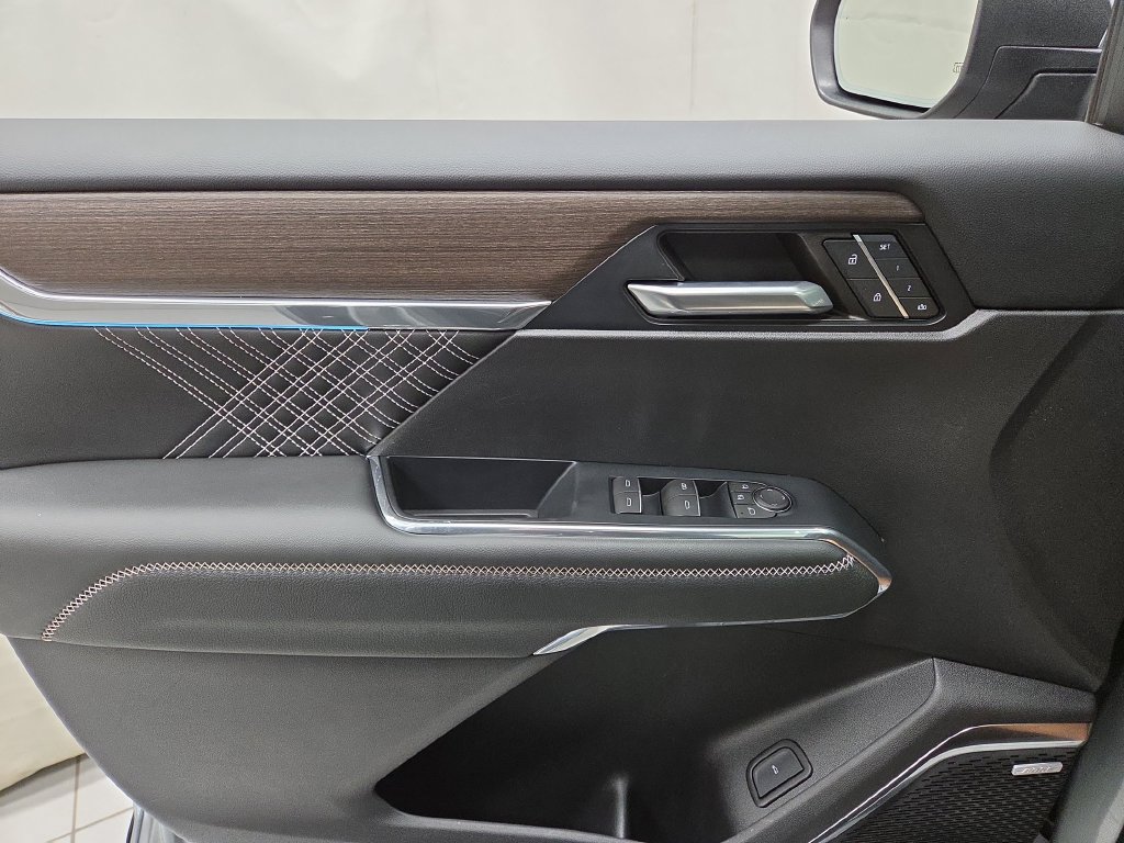 Used 2024 GMC Acadia Denali w/ LPO, Floor Liner Package AWD/4WD image 22