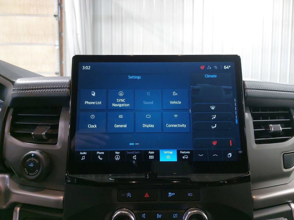Used 2024 Ford Expedition XLT AWD/4WD image 24
