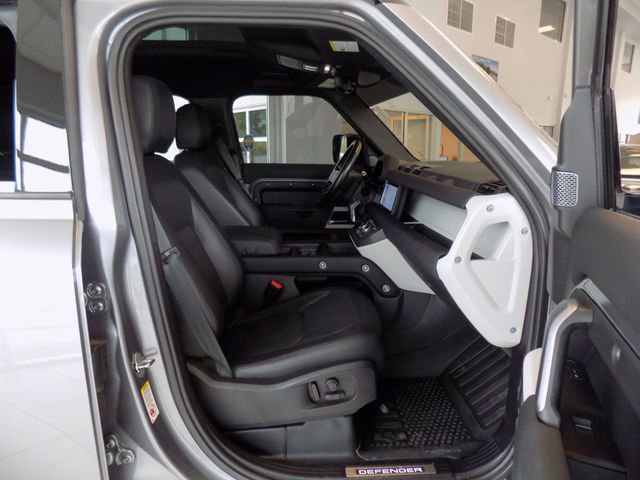 Used 2022 Land Rover Defender 110 X-Dynamic SE AWD/4WD image 19