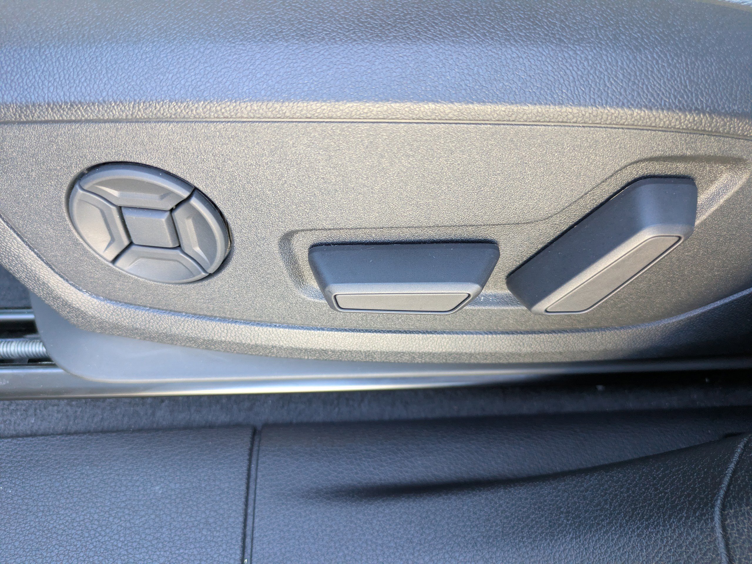 Used 2020 Audi Q3 2.0T Premium Plus image 19