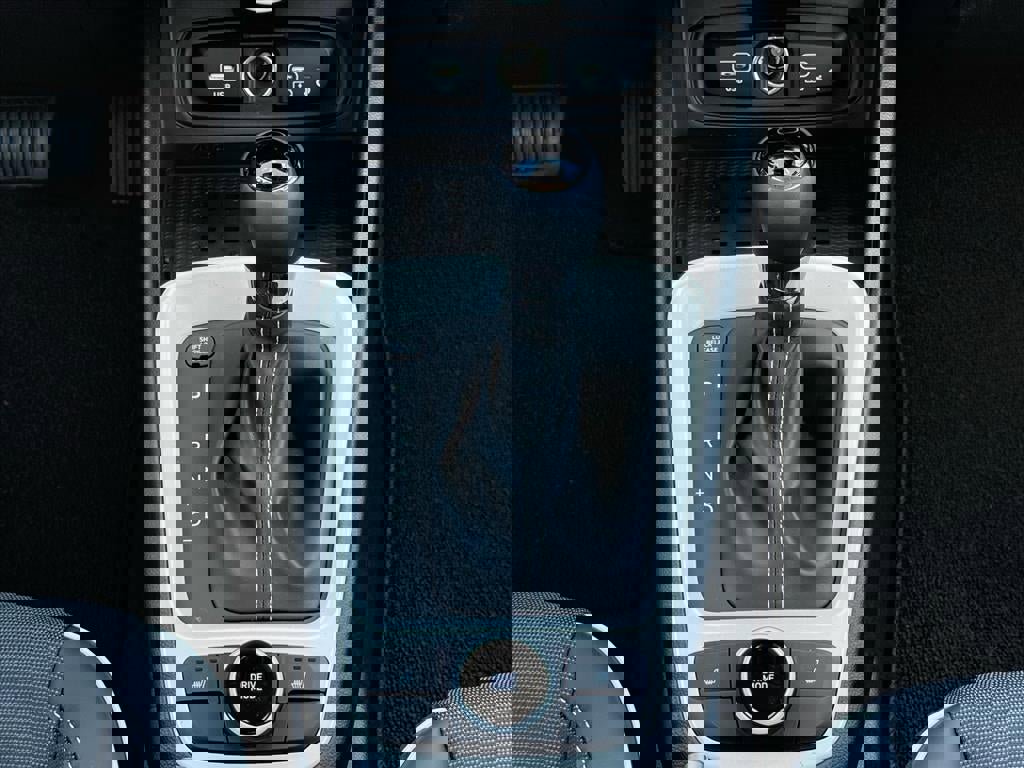 New 2026 Hyundai Venue SEL image 23