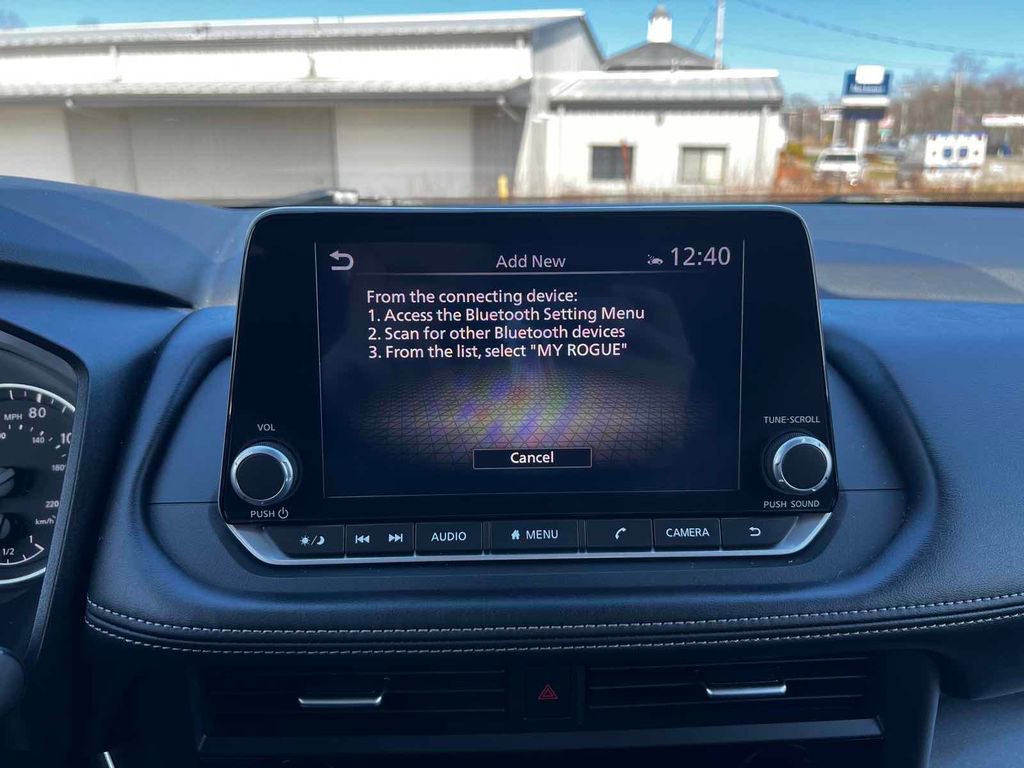 Used 2024 Nissan Rogue SV image 27