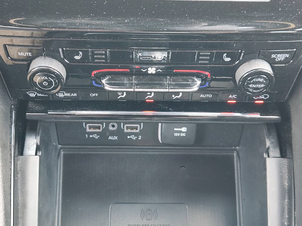 Used 2023 Jeep Grand Cherokee Altitude RWD image 19
