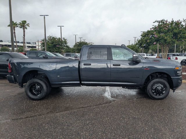 New 2026 RAM 3500 Big Horn AWD/4WD image 3