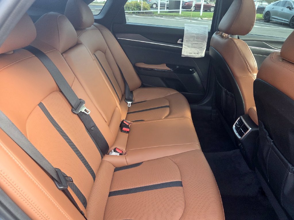 Used 2023 Kia K5 GT w/ GT1 Package FWD image 31