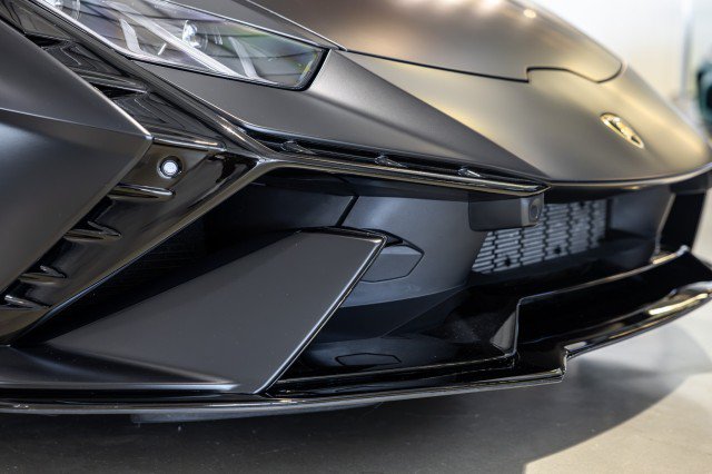 Used 2023 Lamborghini Huracan Tecnica RWD image 11