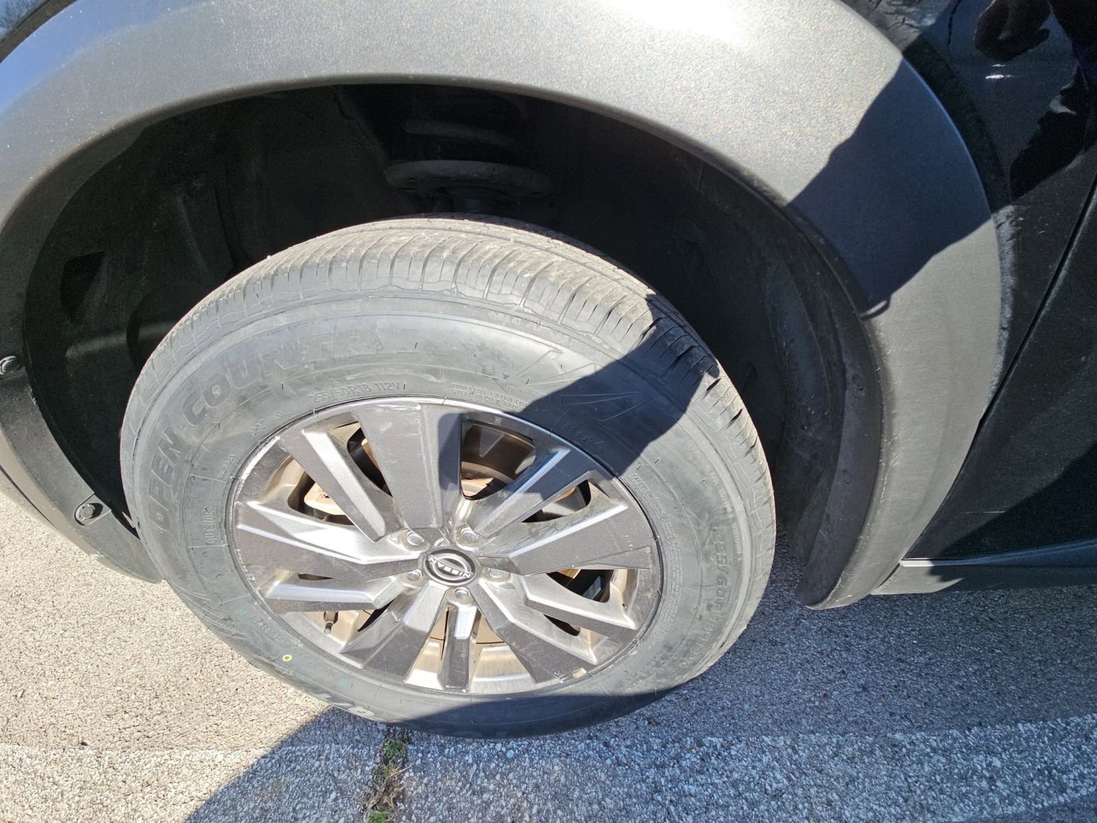 Used 2025 Nissan Pathfinder SV image 7